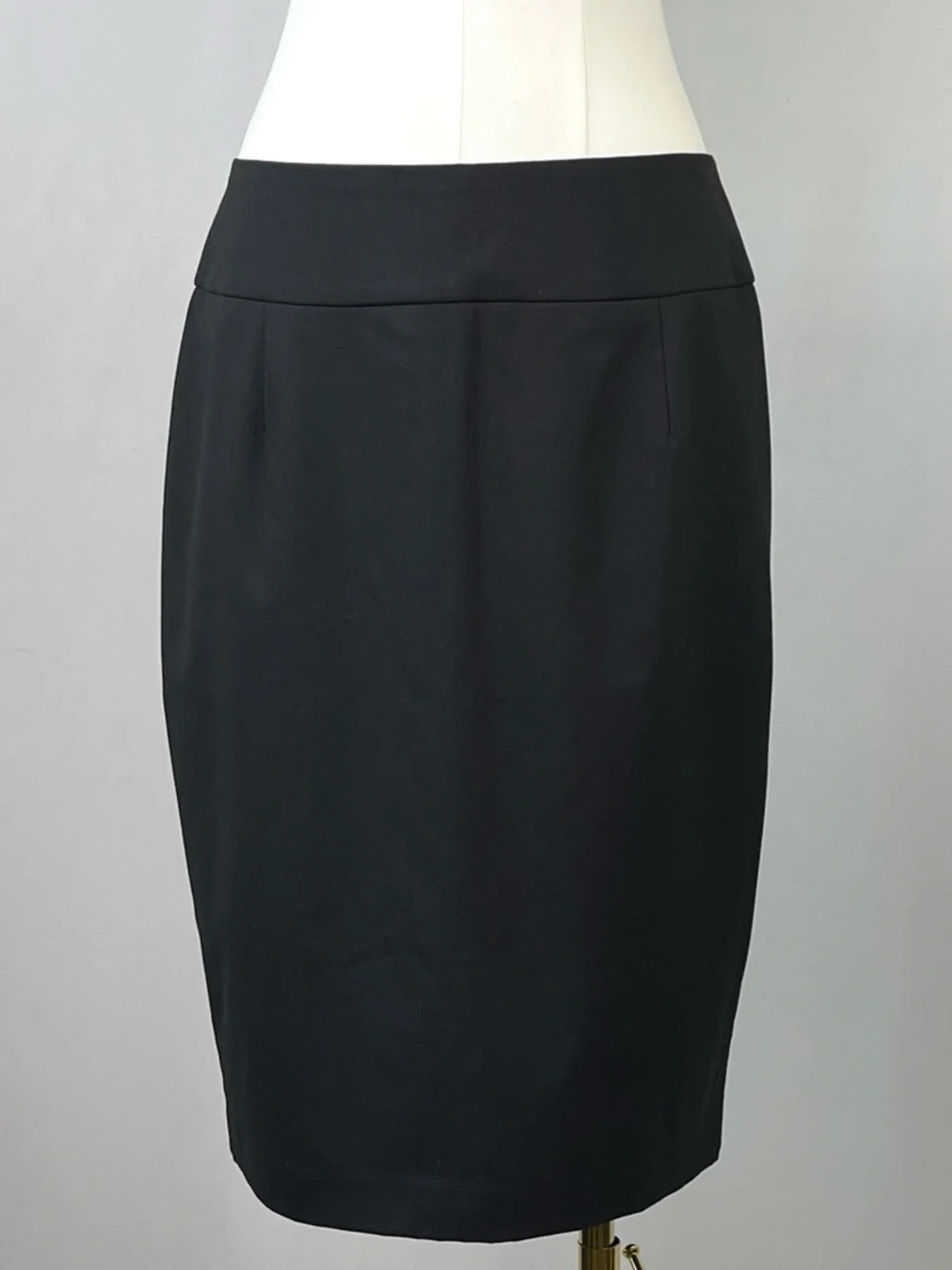 Mossimo Lined Pencil Skirt Size 10 Black Knee Length Office Workwear